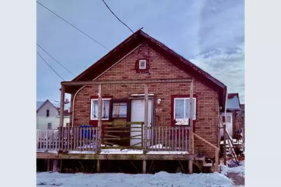 717  Hubbard St, Racine, WI 53402 - Photo 1