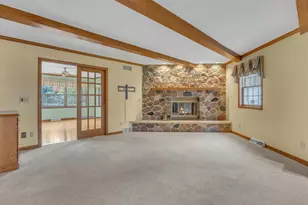 909 Country Club Ln, Fond du Lac, WI 54935 - Photo 20