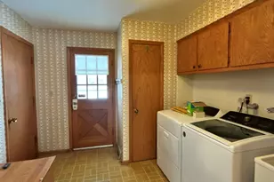 1100 W Duchess Ct, Bayside, WI 53217 - Photo 22