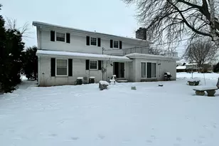 1100 W Duchess Ct, Bayside, WI 53217 - Photo 4