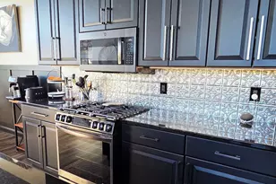 1515 N Van Buren St, Milwaukee, WI 53202 - Photo 16