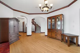 145 Victoria Cir, Racine, WI 53182 - Photo 8