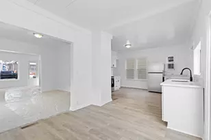 1320 S 64th St, West Allis, WI 53214 - Photo 8