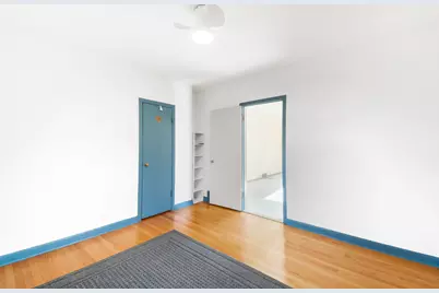 4654 S 48th St, Greenfield, WI 53220 - Photo 10