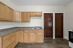 208 W Chestnut St, Burlington, WI 53105 - Photo 14