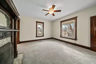 208 W Chestnut St, Burlington, WI 53105 - Photo 10