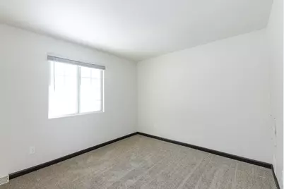 723  Princeton Ct, Hartland, WI 53029 - Photo 22