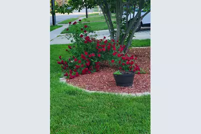 814 N Main St, Hartford, WI 53027 - Photo 2