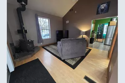 814 N Main St, Hartford, WI 53027 - Photo 6