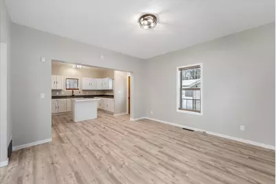 3808 W Silver Spring Dr, Milwaukee, WI 53209 - Photo 10