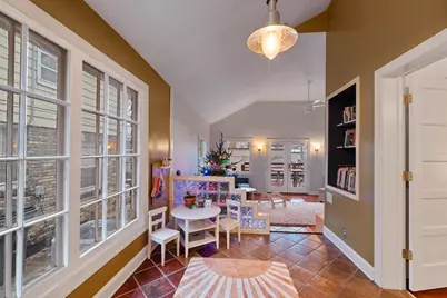 1921 E Elmdale Ct, Shorewood, WI 53211 - Photo 10