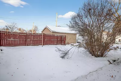 1110 S 85th St, West Allis, WI 53214 - Photo 22