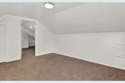 1110 S 85th St, West Allis, WI 53214 - Photo 18