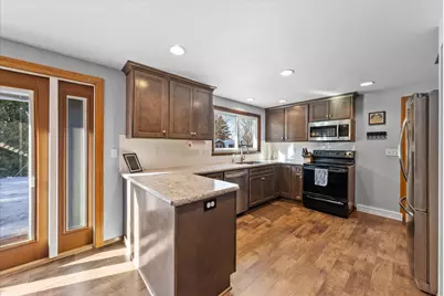 215  Lilac Ln, Belgium, WI 53004 - Photo 8