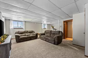 215 Lilac Ln, Belgium, WI 53004 - Photo 28