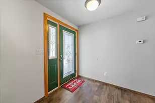 215 Lilac Ln, Belgium, WI 53004 - Photo 6