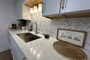 8621 W Lisbon Ave, Milwaukee, WI 53222 - Photo 4