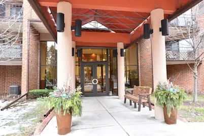 1600 W Green Tree Rd #A 101, Glendale, WI 53209 - Photo 2