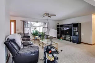 9535 Sheridan Rd, Pleasant Prairie, WI 53158 - Photo 6