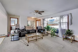 9535 Sheridan Rd, Pleasant Prairie, WI 53158 - Photo 4