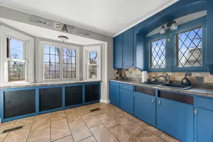 6218 N 105th St, Milwaukee, WI 53225 - Photo 10