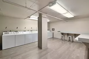 270 E Highland Ave, Milwaukee, WI 53202 - Photo 36