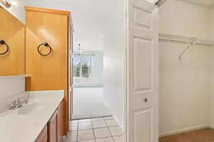 6995 S Riverwood Blvd, Franklin, WI 53132 - Photo 30