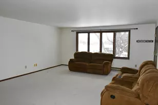 215 S 11th St, Oostburg, WI 53070 - Photo 8