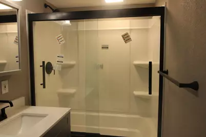 3749 S 48th St, Milwaukee, WI 53220 - Photo 6