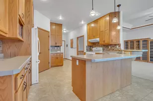 3011 Rolling Hills Dr, Newton, WI 54220 - Photo 6