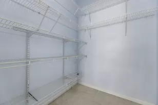 9056 W Elm Ct, Franklin, WI 53132 - Photo 18