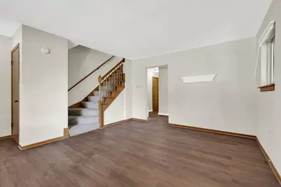 9851 W Beloit Rd, Milwaukee, WI 53227 - Photo 10