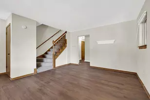 9851 W Beloit Rd, Milwaukee, WI 53227 - Photo 10