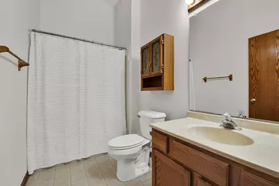 10320 W Whitnall Edge Cir #A, Franklin, WI 53132 - Photo 14