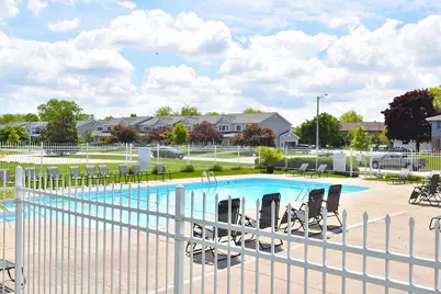 10320 W Whitnall Edge Cir #A, Franklin, WI 53132 - Photo 20