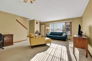 10320 W Whitnall Edge Circle, Franklin, WI 53132 - Photo 8