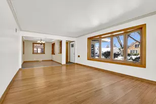 3324 N 94th St, Milwaukee, WI 53222 - Photo 10