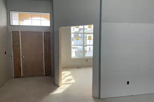 442 Ingleside Ct, Dousman, WI 53118 - Photo 4