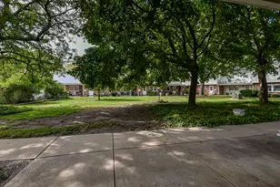 5075 W Colonial Ct, Greenfield, WI 53220 - Photo 30