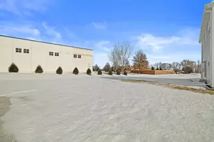 460 Parker Dr, Genoa City, WI 53128 - Photo 38