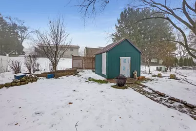 1806  Patricia Ln, Waukesha, WI 53188 - Photo 32