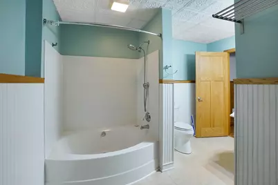 1806  Patricia Ln, Waukesha, WI 53188 - Photo 26