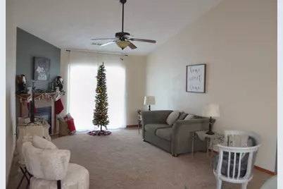 2635  Edgewood Dr #63, Beloit, WI 53511 - Photo 2