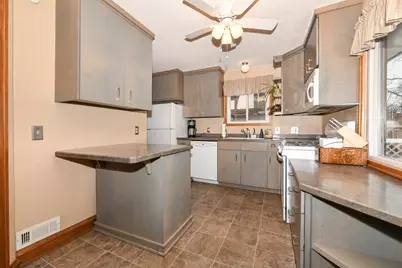 3018 N 73rd St, Milwaukee, WI 53210 - Photo 16