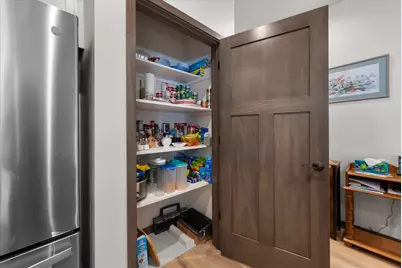 116  Four Seasons Ln, Kewaskum, WI 53040 - Photo 6