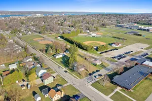 1333 Rhode Island St, Sturgeon Bay, WI 54235 - Photo 4