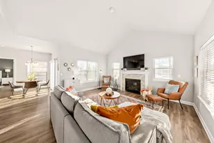 1045 Ann Marie Way, Oconomowoc, WI 53066 - Photo 6