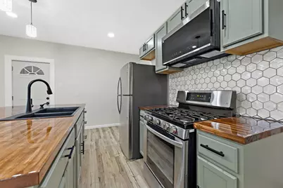 2031 S 7th St, Milwaukee, WI 53204 - Photo 4