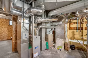 1047 W Washington St, West Bend, WI 53095 - Photo 16