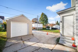 1047 W Washington St, West Bend, WI 53095 - Photo 18